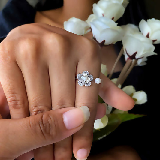 Silver Floral Pearl Ring