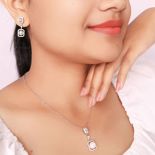 Silver Precious Pearl Pendant Set